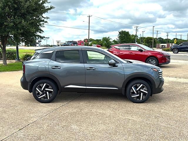 2025 Nissan Kicks SR FWD
