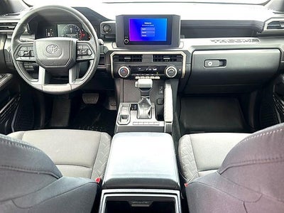 2025 Toyota Tacoma 2WD 2WD SR Double Cab 5' Bed AT (GS)