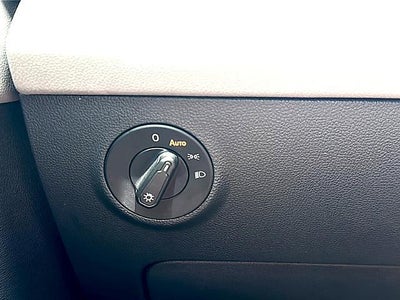 2023 Volkswagen Taos SE FWD
