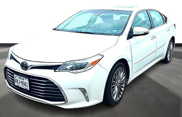 2016 Toyota Avalon Limited's photo