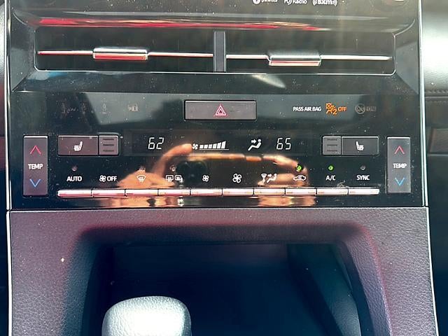 2019 Toyota Avalon XLE (SE)