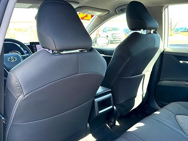 2024 Toyota Camry LE Auto (SE)