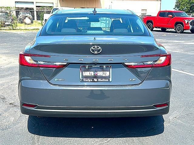 2025 Toyota Camry LE (SE)