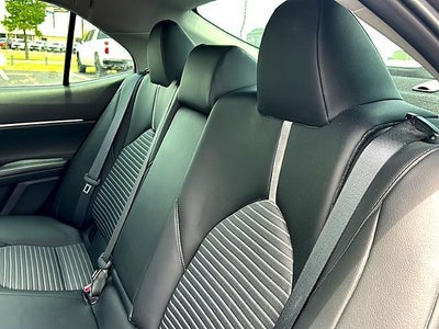 2024 Toyota Camry SE Auto (SE)