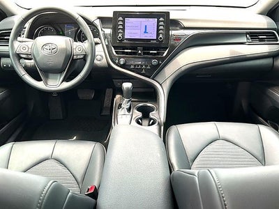 2024 Toyota Camry SE Auto (SE)