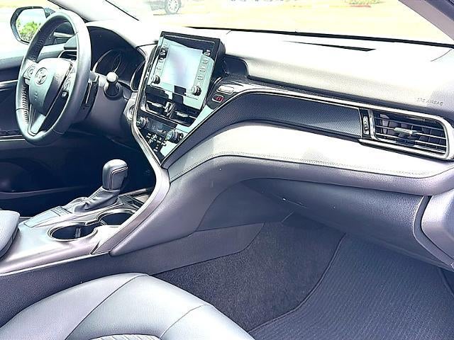 2024 Toyota Camry SE Auto (SE)