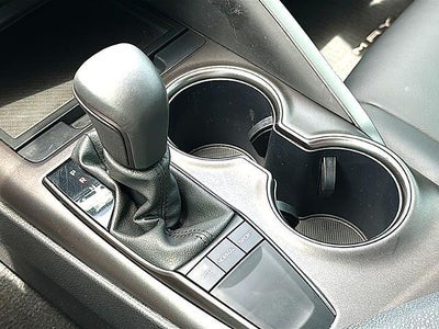 2024 Toyota Camry SE Auto (SE)