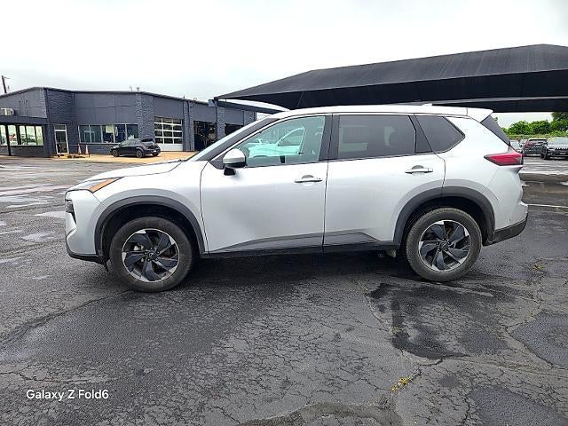 2024 Nissan Rogue FWD SV