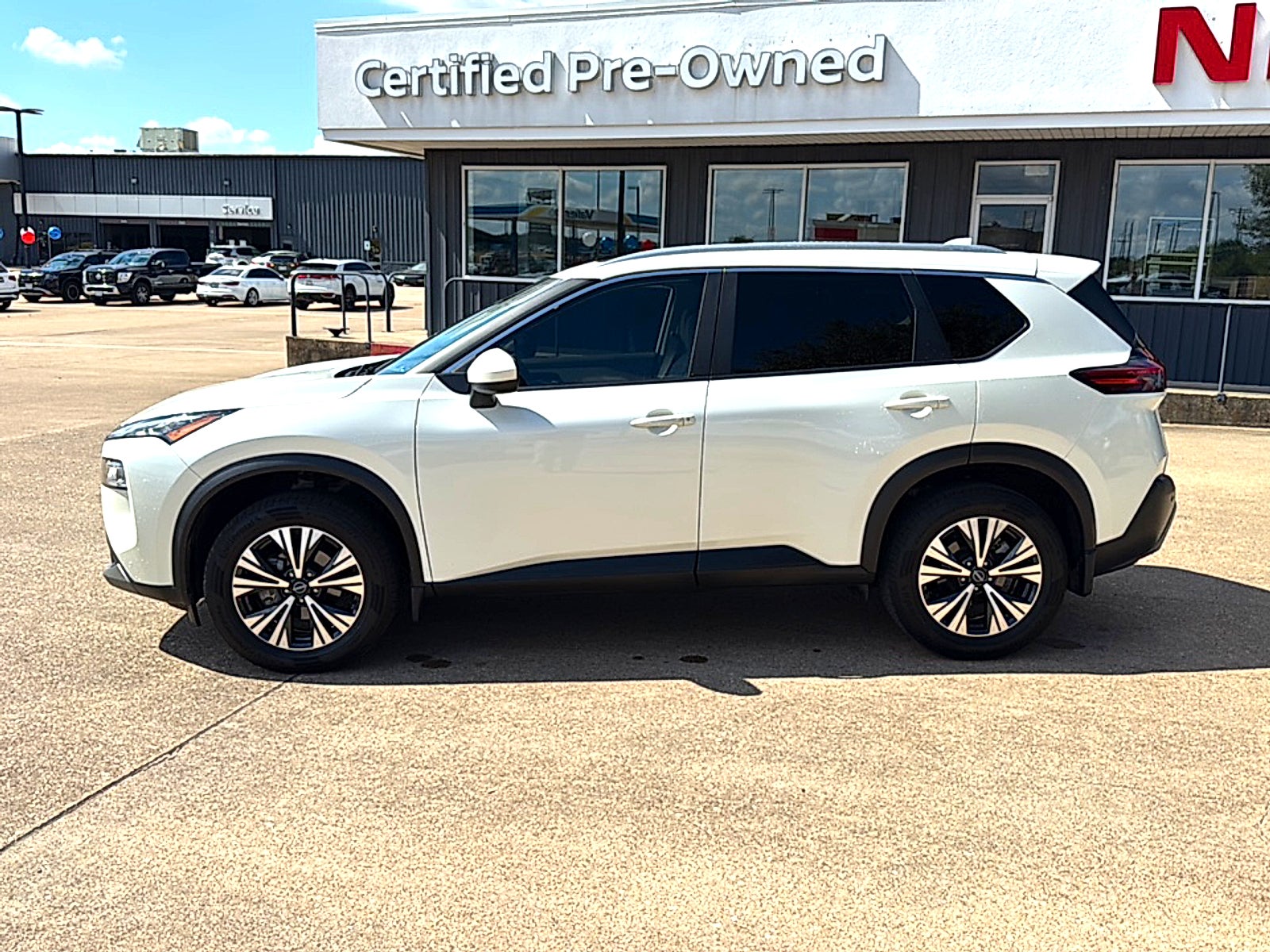 2023 Nissan Rogue SV FWD