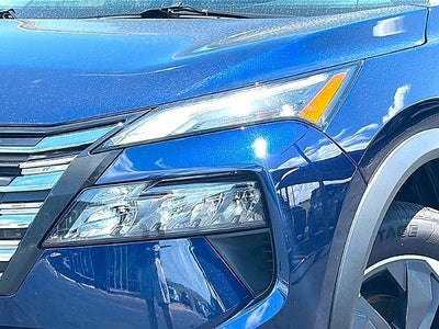 2025 Nissan Rogue FWD SV