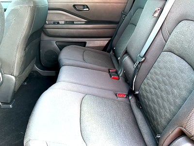 2024 Nissan Pathfinder SV FWD