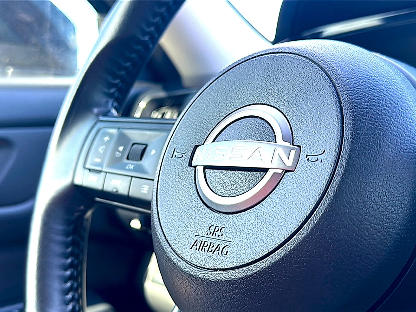 2024 Nissan Pathfinder SV FWD