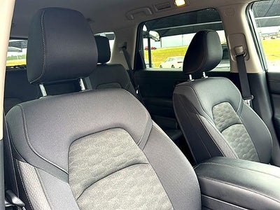 2025 Nissan Pathfinder SV 2WD