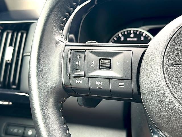 2025 Nissan Pathfinder SV 2WD