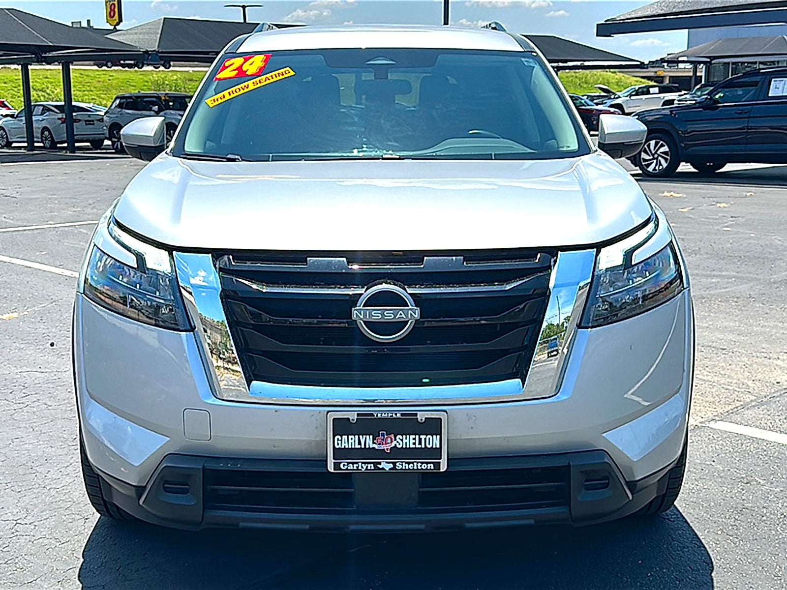 2024 Nissan Pathfinder SV FWD