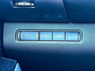 2024 Nissan Pathfinder SL 2WD