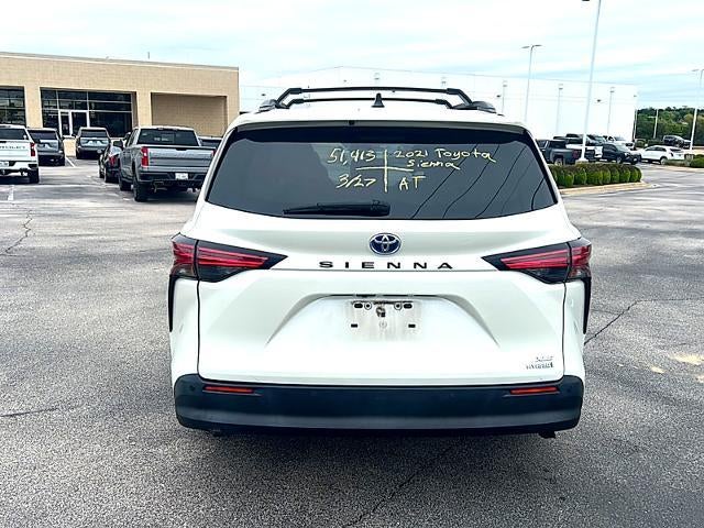 2021 Toyota Sienna XLE FWD 8-Passenger (Natl)