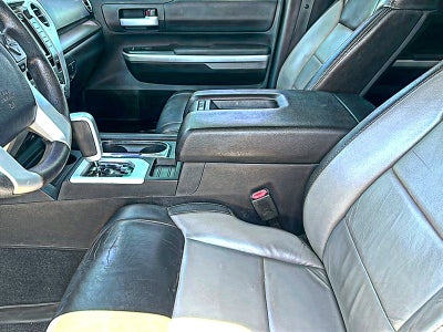 2017 Toyota Tundra SR5 5.7L V8