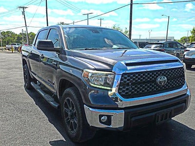 2020 Toyota Tundra 2WD 2WD SR5 CrewMax 5.5' Bed 5.7L (SE)