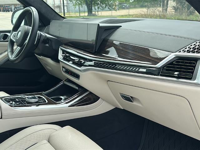 2024 BMW X7 M60i Sports Activity Vehicle