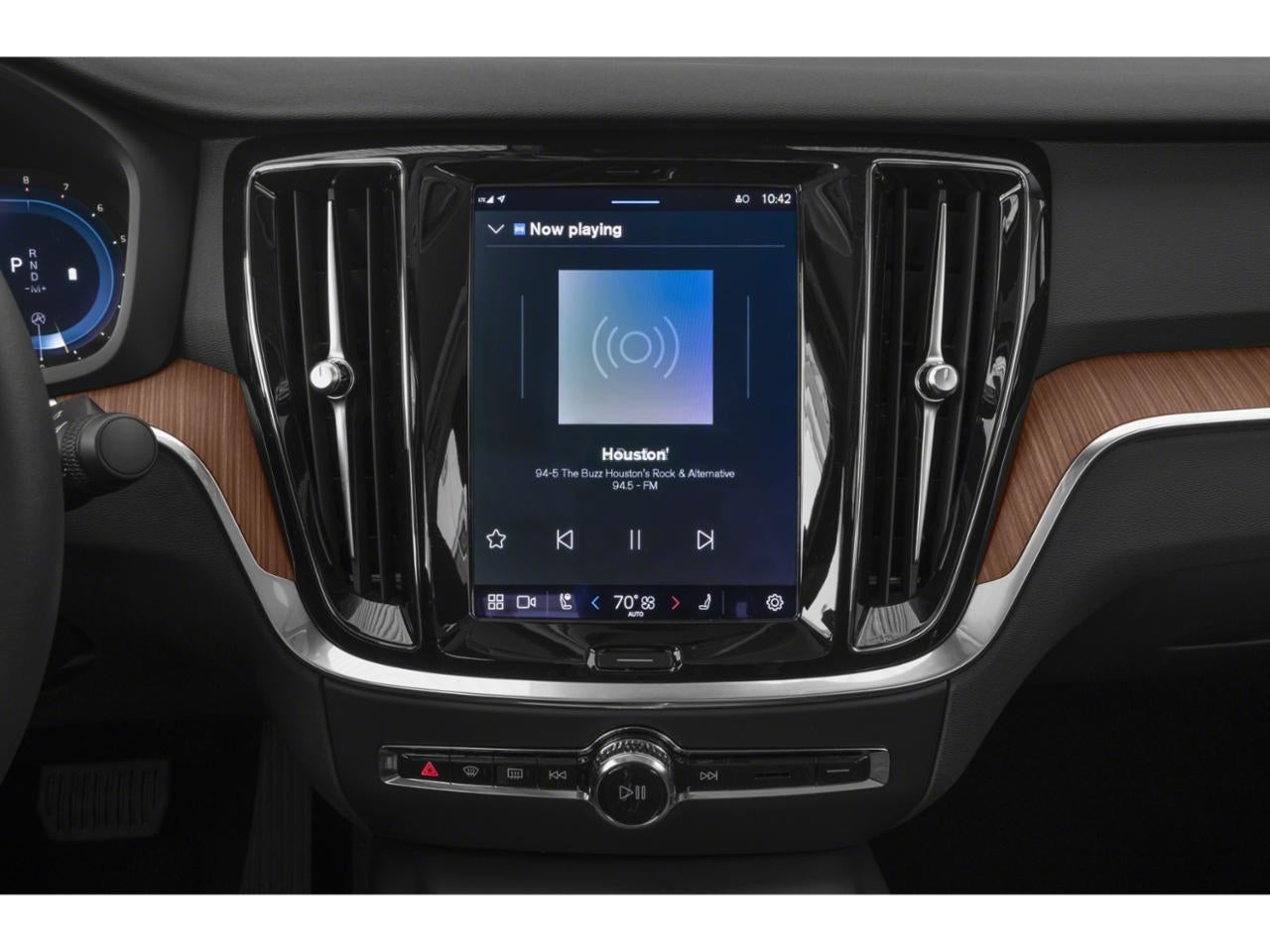 2024 Volvo S60 B5 AWD Core Dark Theme
