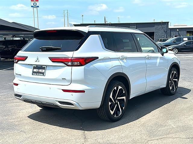 2023 Mitsubishi Outlander SEL FWD