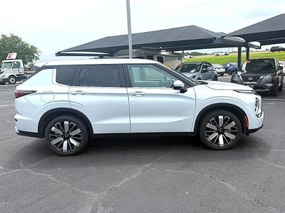 2025 Mitsubishi Outlander SE FWD