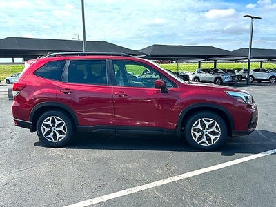 2021 Subaru Forester Premium CVT