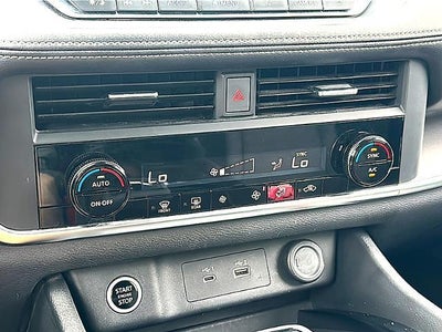 2023 Nissan Rogue FWD SV