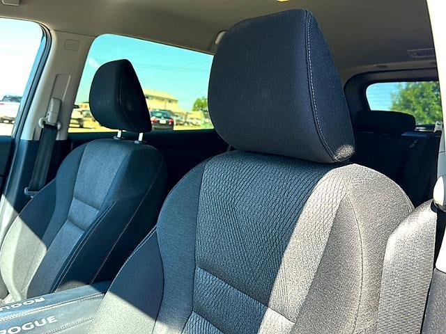 2025 Nissan Rogue FWD SV