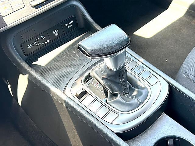2025 Hyundai KONA SEL FWD