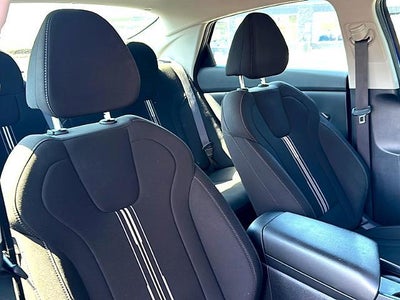 2024 Hyundai ELANTRA SEL IVT