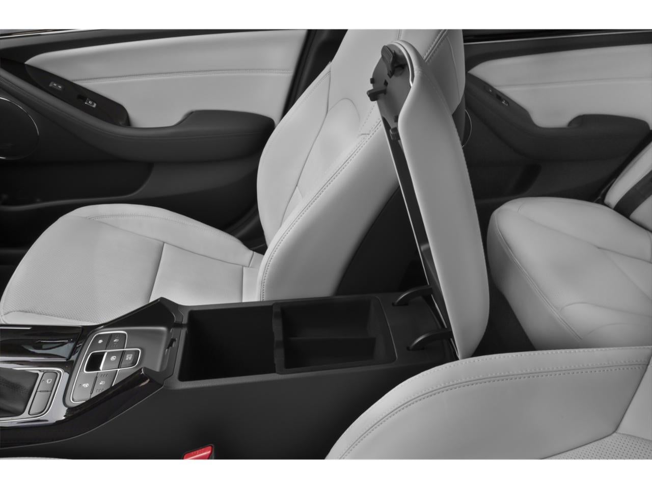 2015 Kia Cadenza 4dr Sdn Limited