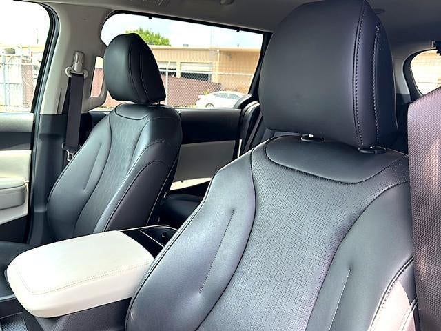 2023 Kia Carnival EX FWD