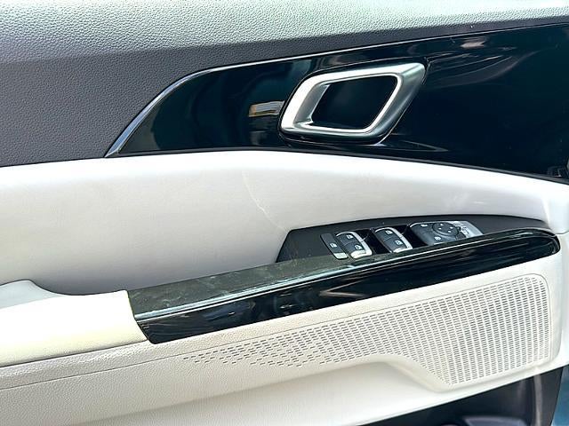 2023 Kia Carnival EX FWD