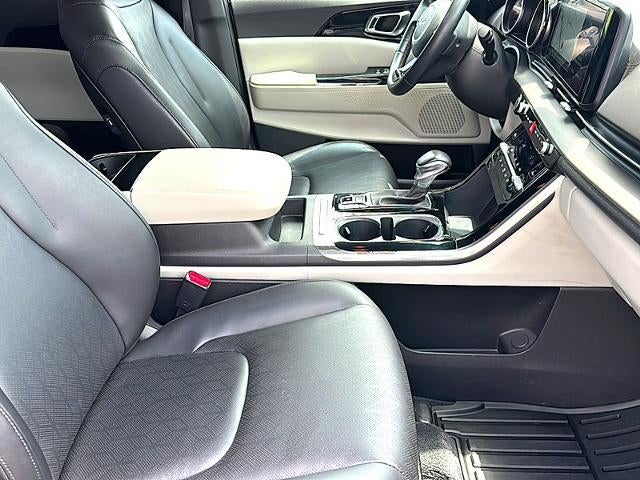 2023 Kia Carnival EX FWD