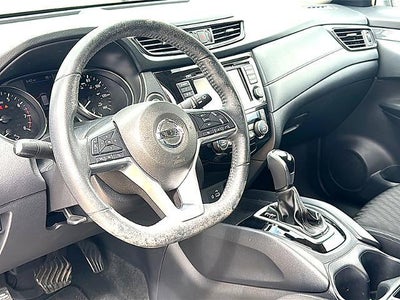 2020 Nissan Rogue FWD SV