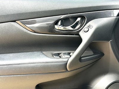 2020 Nissan Rogue FWD SV