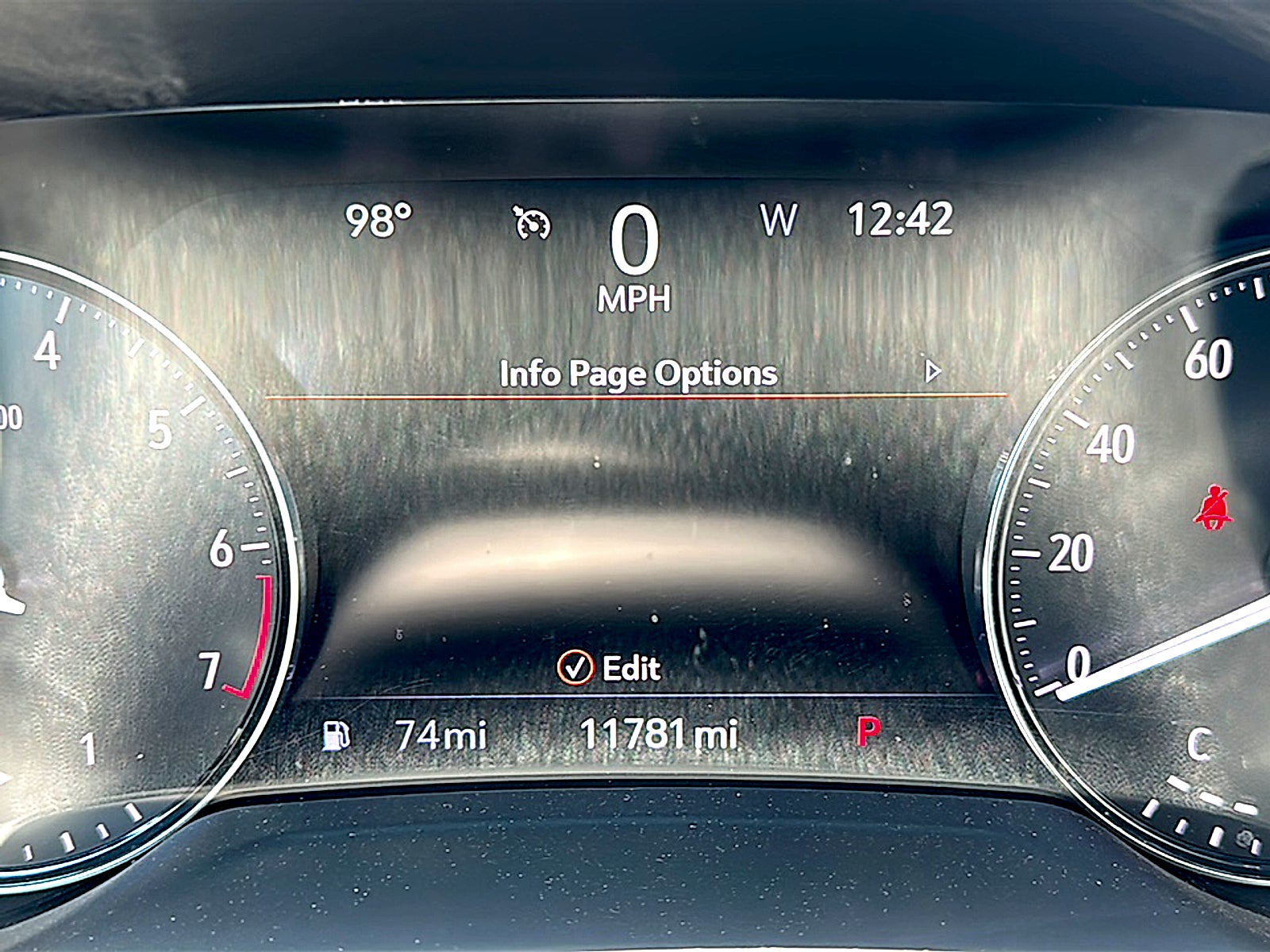 2023 Buick Envision Essence FWD
