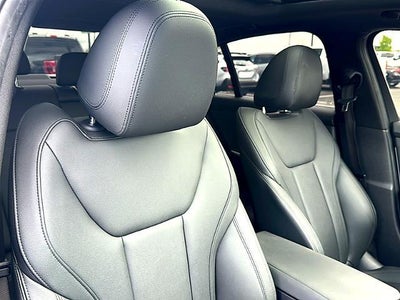 2021 BMW 330i xDrive Sedan