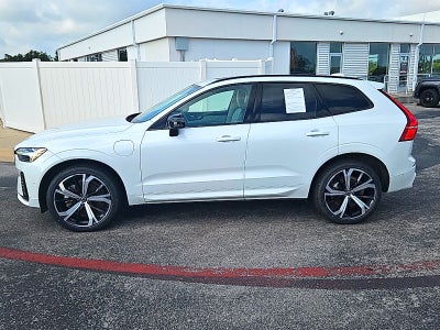 2024 Volvo XC60 Recharge Plug-In Hybrid T8 Ultimate Dark Theme