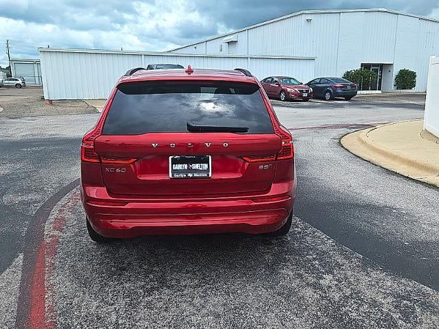 2022 Volvo XC60 B5 AWD Momentum