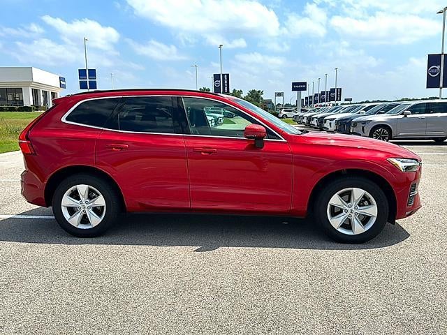 2022 Volvo XC60 B5 AWD Momentum