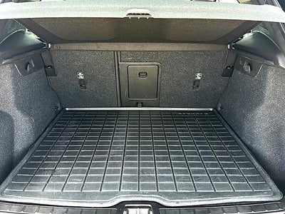 2023 Volvo XC40 B5 AWD Core