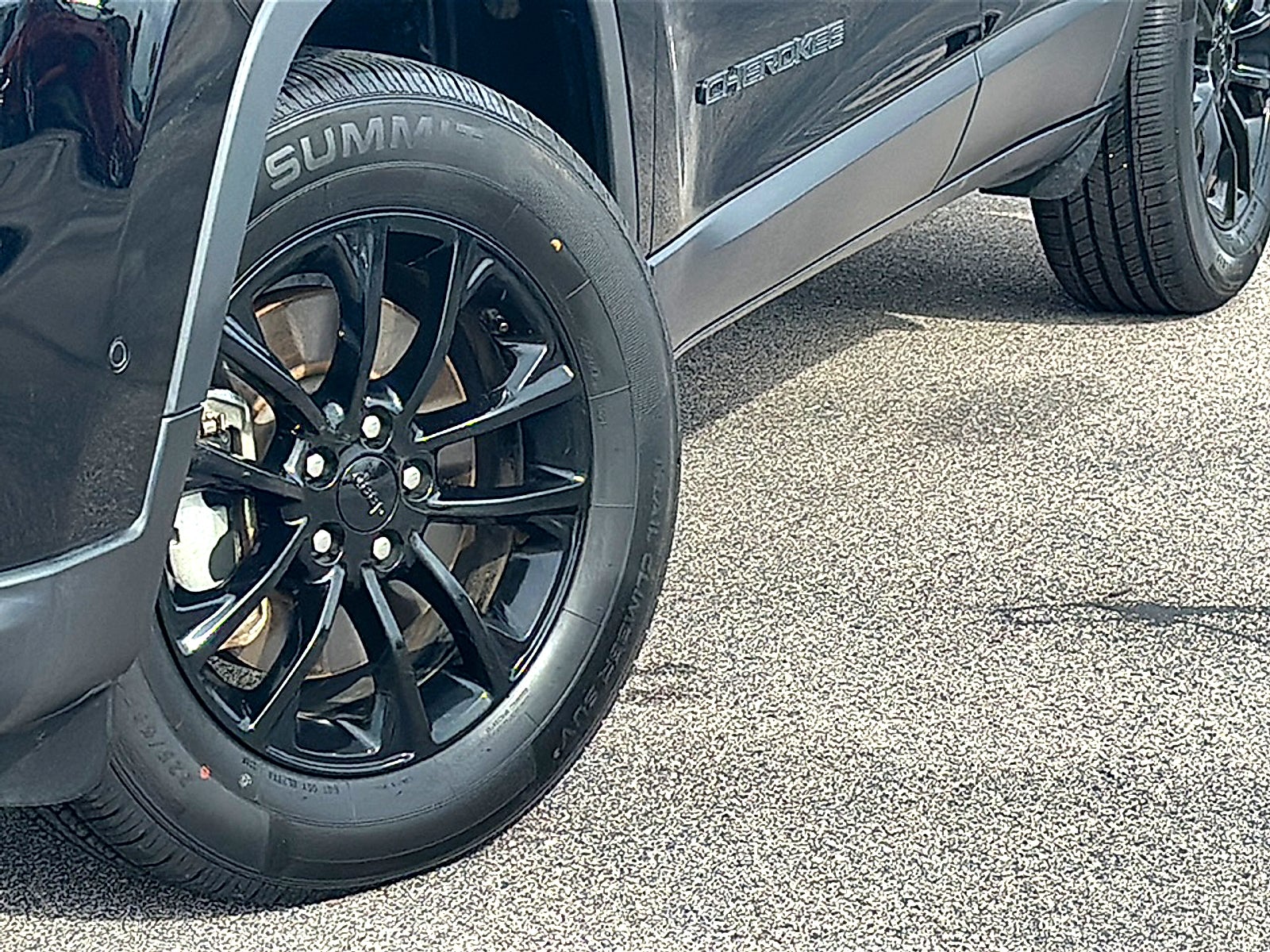 2023 Jeep Cherokee Altitude Lux 4x4