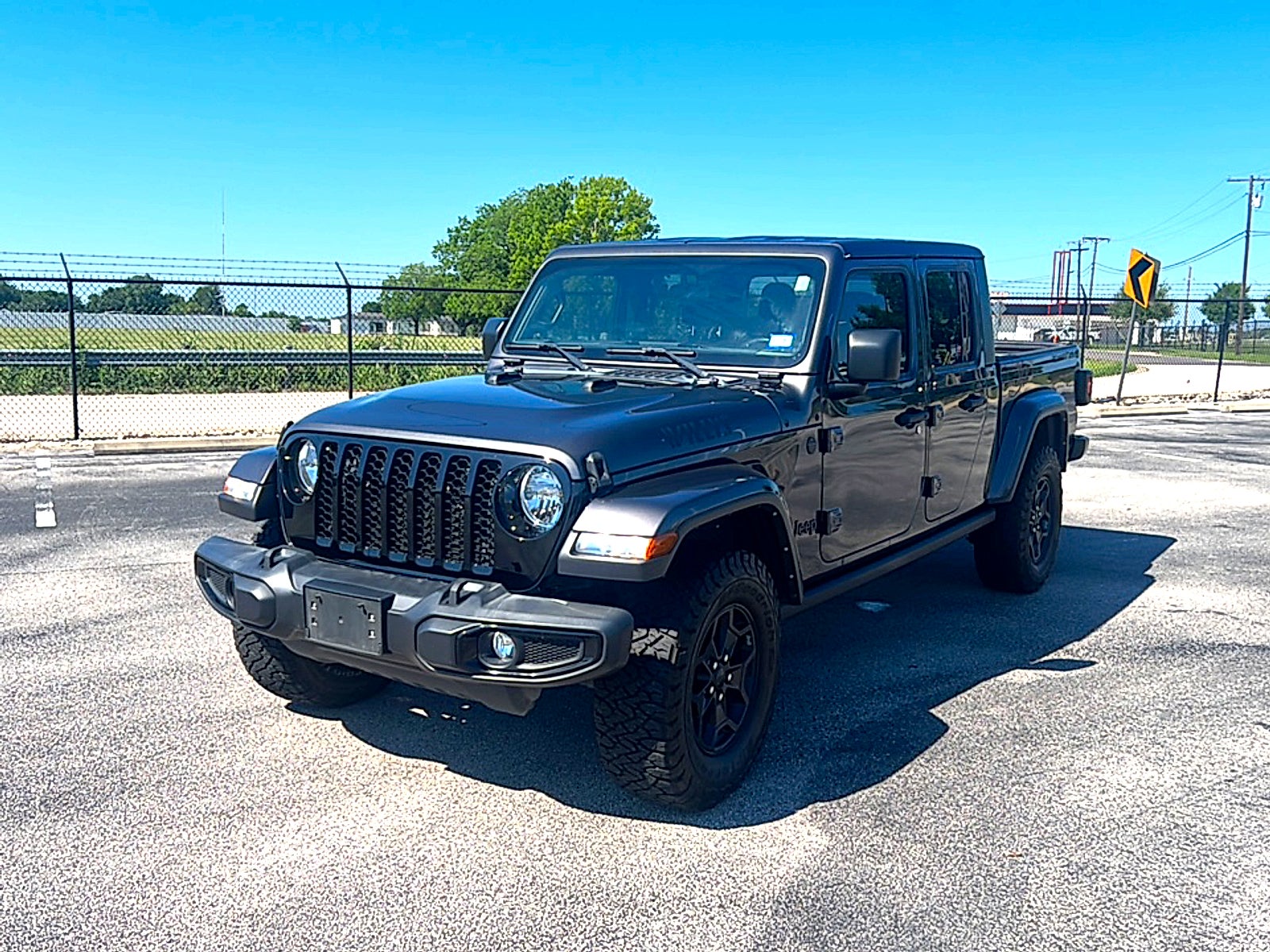 2022 Jeep Gladiator Willys 4x4