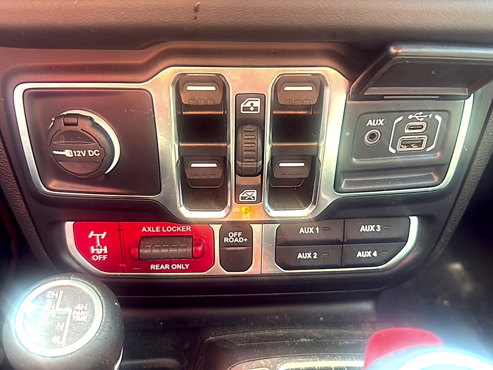 2024 Jeep Gladiator Mojave X