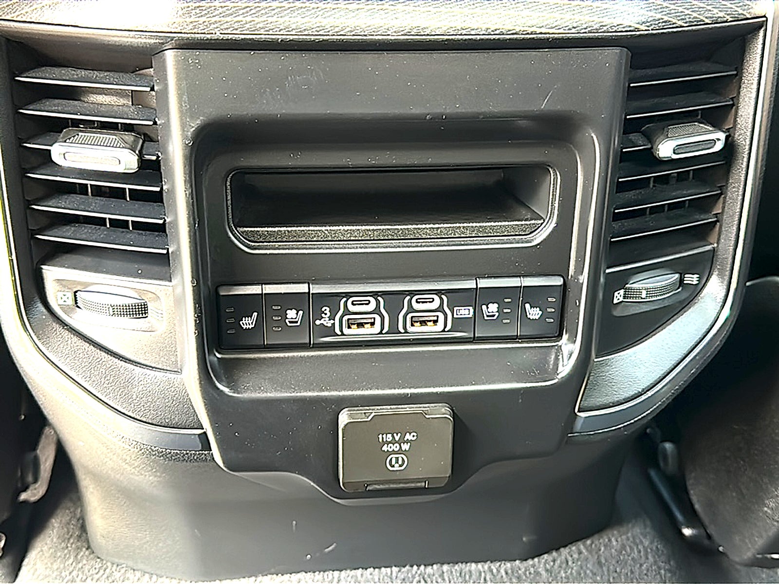 2019 RAM 1500 Limited Crew Cab 4x2 5'7" Box