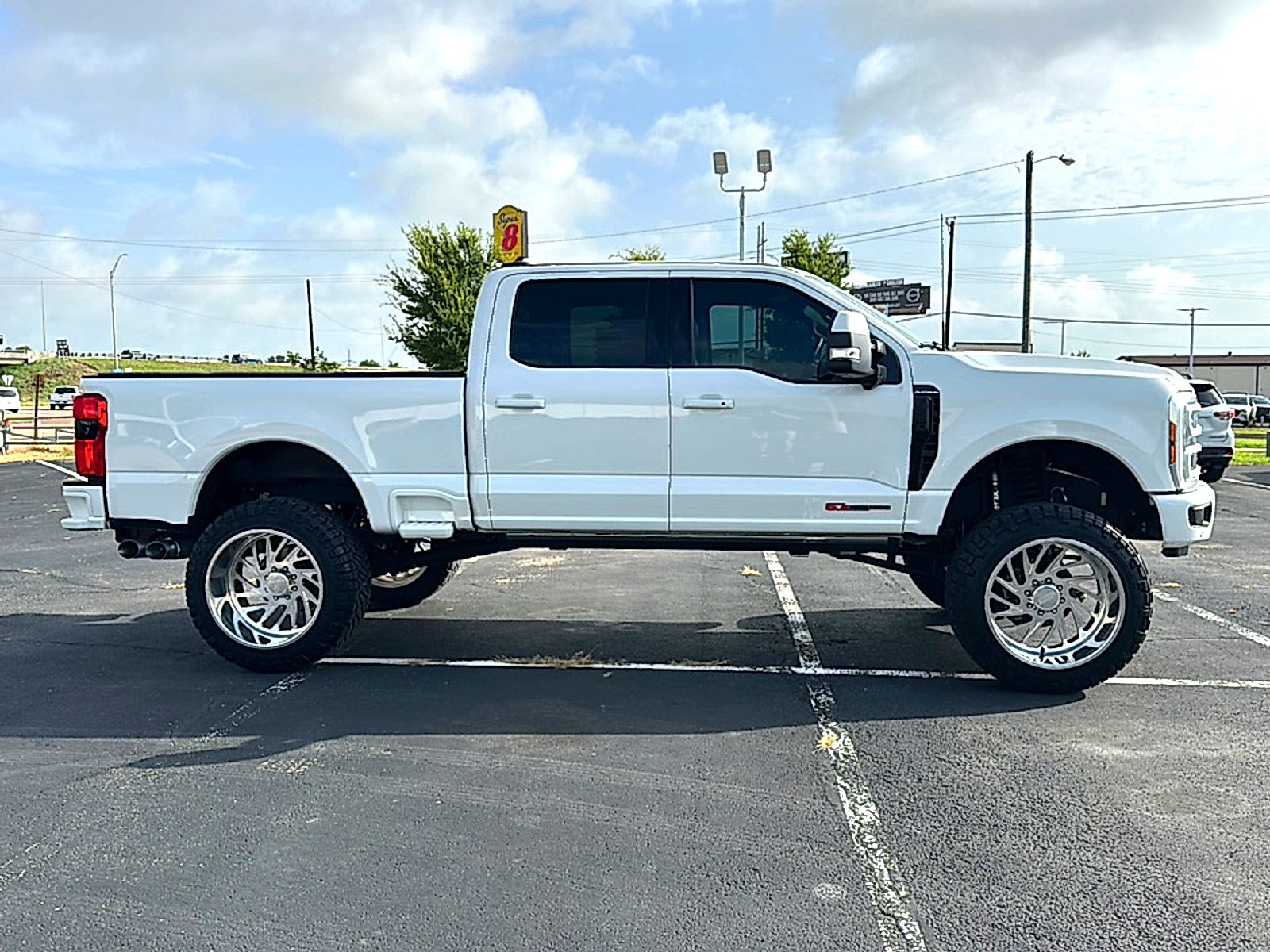 2025 Ford F-250 Platinum