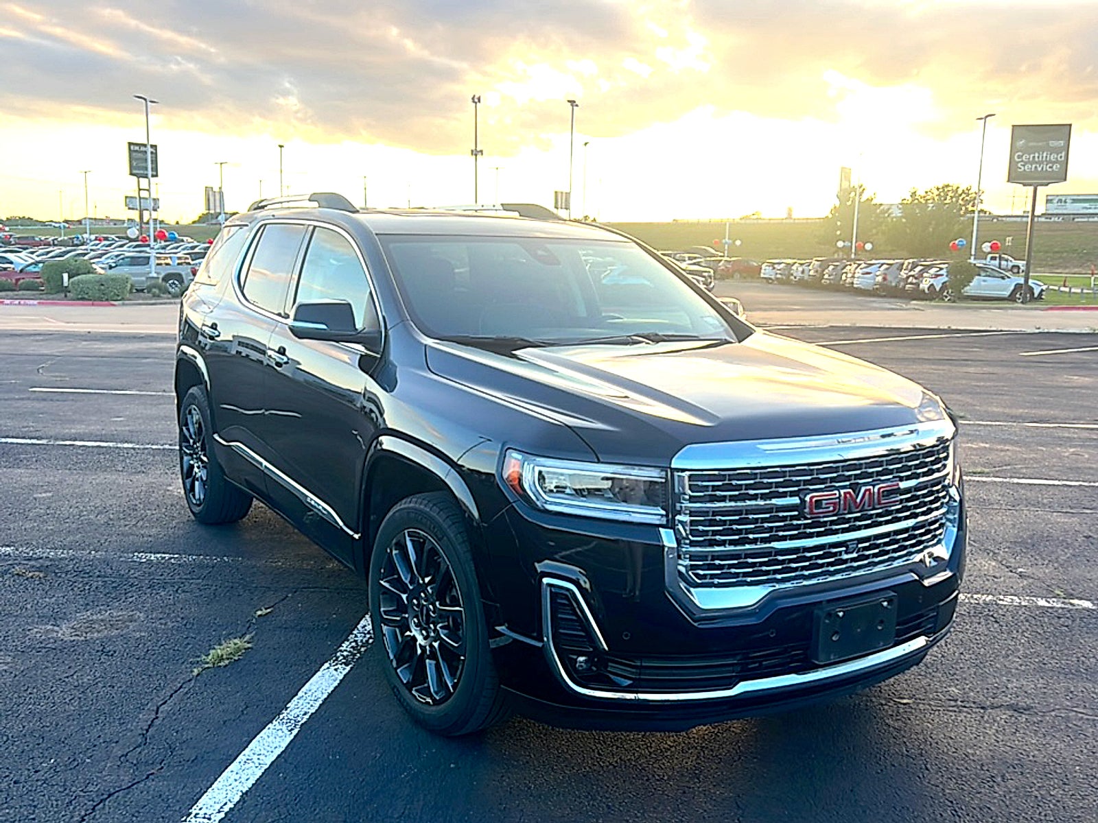 2023 GMC Acadia Denali
